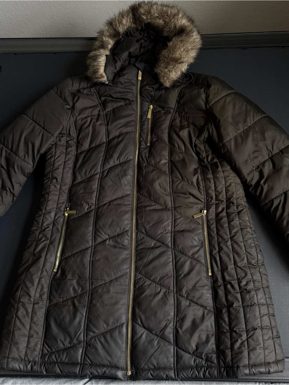 Liz Claiborne Black Quilted Puffer Coat with Faux Fur Trim